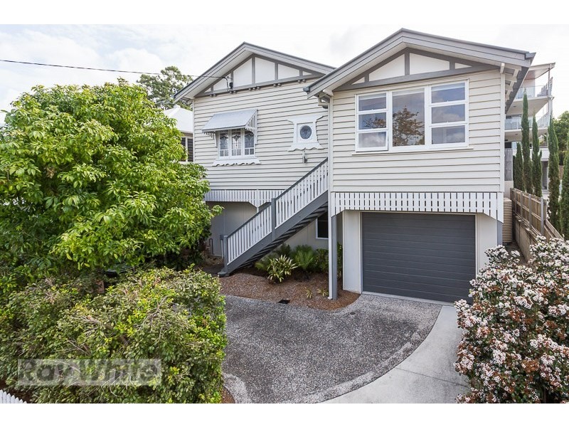 84 Pembroke Road, Coorparoo QLD 4151