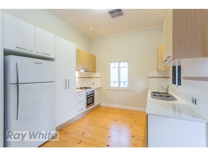 84 Pembroke Road, Coorparoo QLD 4151