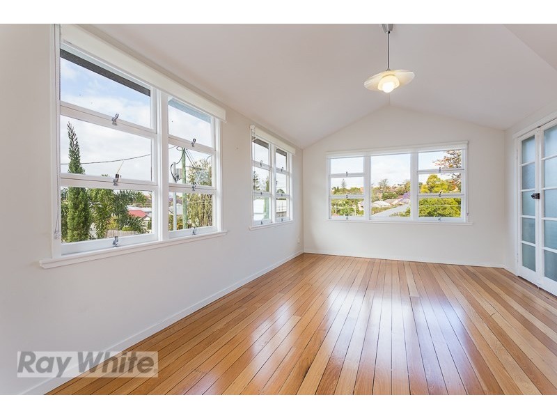 84 Pembroke Road, Coorparoo QLD 4151