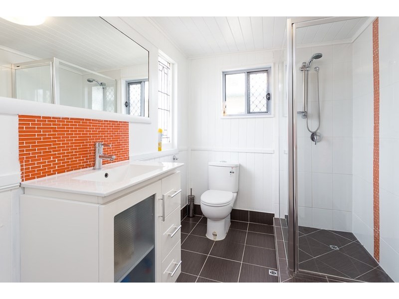 183 Cornwall Street, Greenslopes QLD 4120