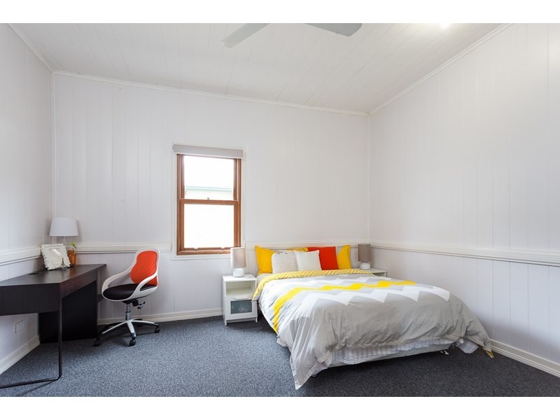 183 Cornwall Street, Greenslopes QLD 4120