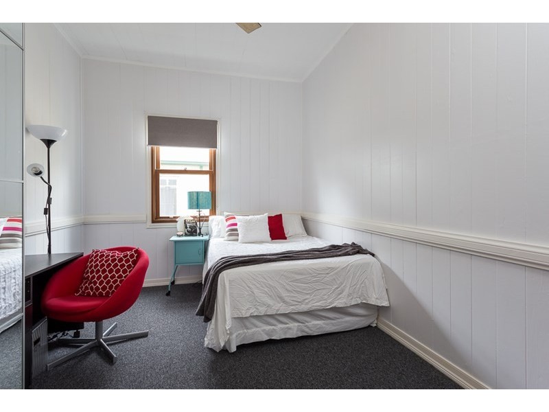 183 Cornwall Street, Greenslopes QLD 4120