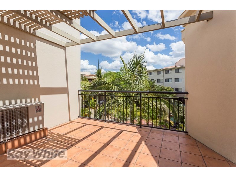 79/55 Harries Road, Coorparoo QLD 4151