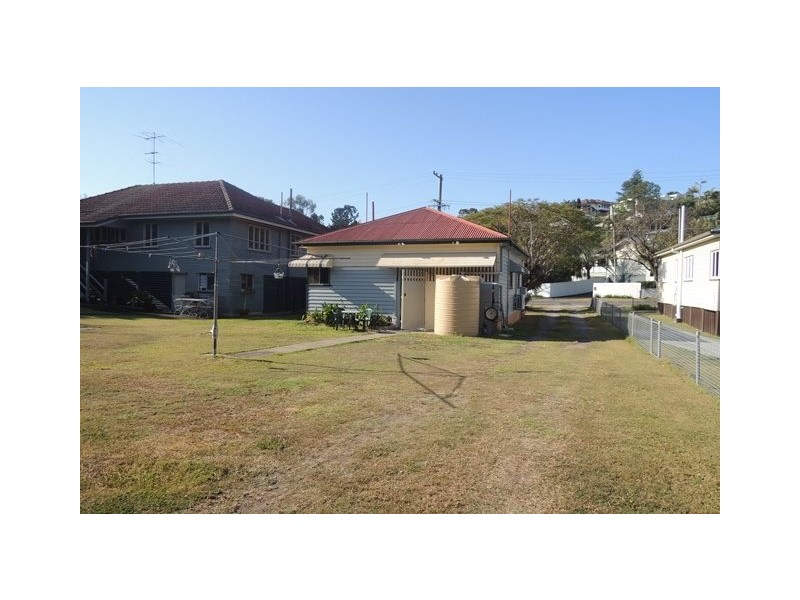 300 Ferguson Road, Seven Hills QLD 4170
