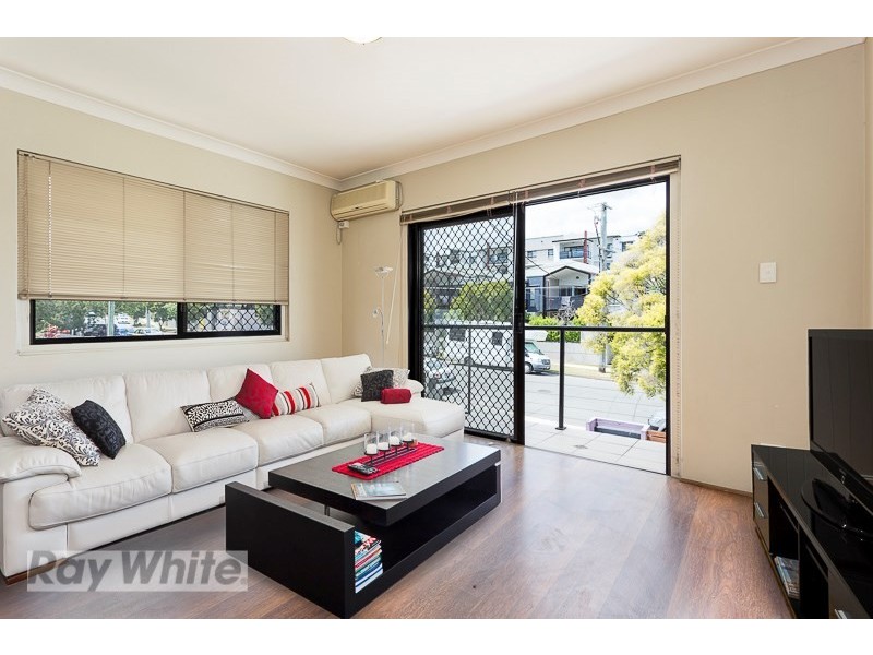 5/8 Kitchener Street, Coorparoo QLD 4151