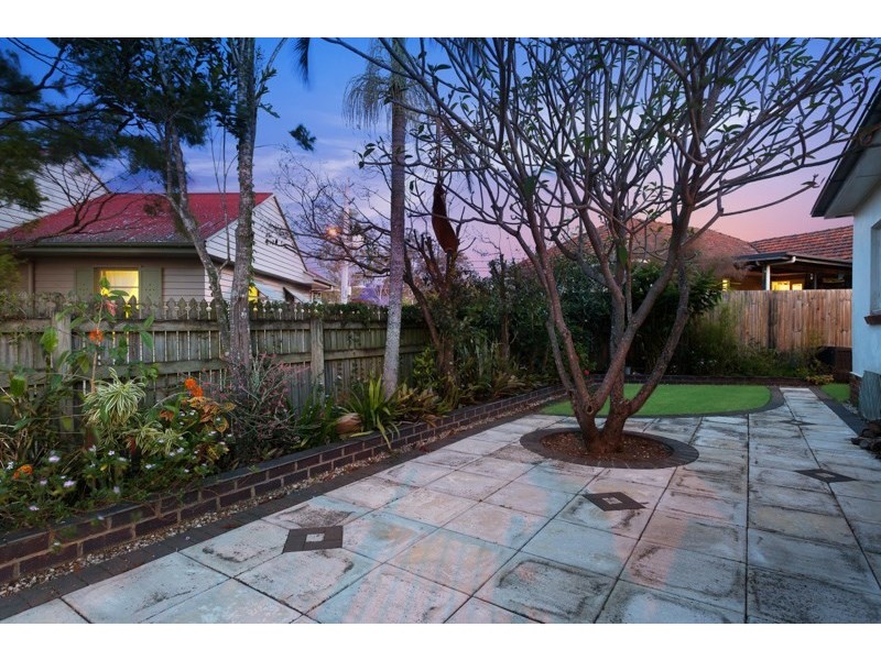 311 Chatsworth Road, Coorparoo QLD 4151