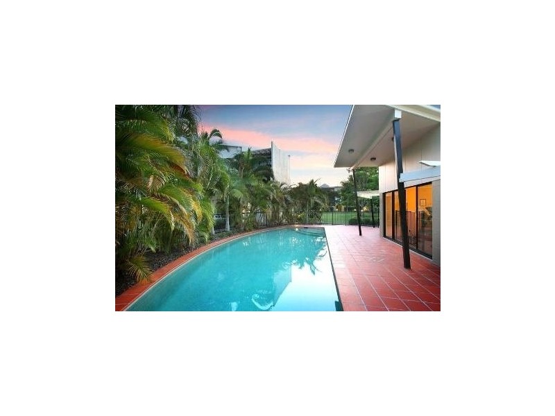 11/55 Harries Road, Coorparoo QLD 4151