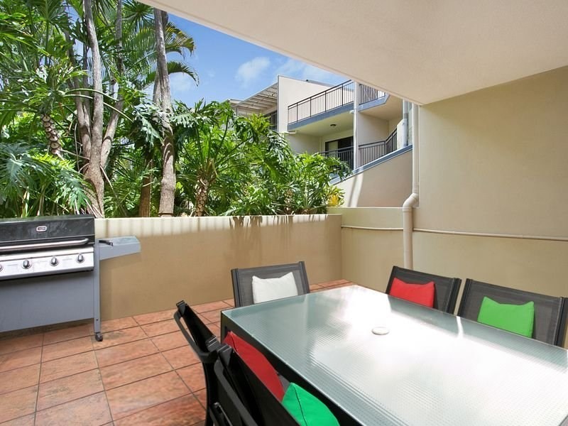 11/55 Harries Road, Coorparoo QLD 4151