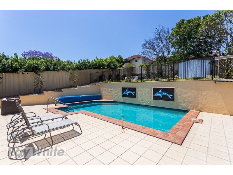 46 Emma Street, Holland Park West QLD 4121