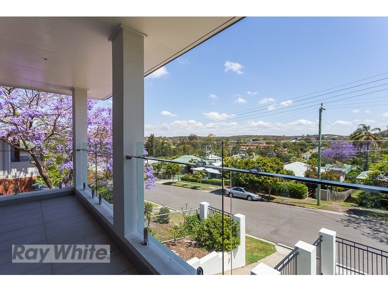 46 Emma Street, Holland Park West QLD 4121