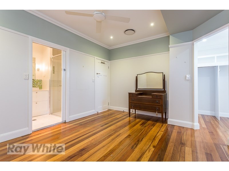 46 Emma Street, Holland Park West QLD 4121