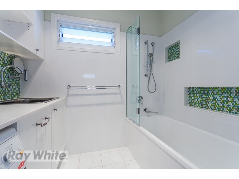 46 Emma Street, Holland Park West QLD 4121