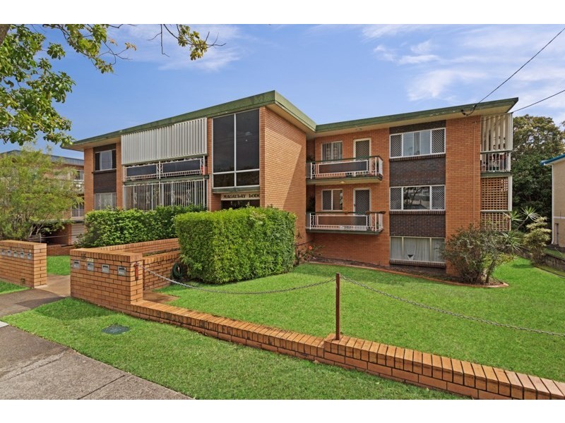 2/15 Macaulay Street, Coorparoo QLD 4151