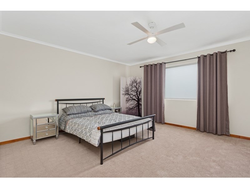 2/15 Macaulay Street, Coorparoo QLD 4151