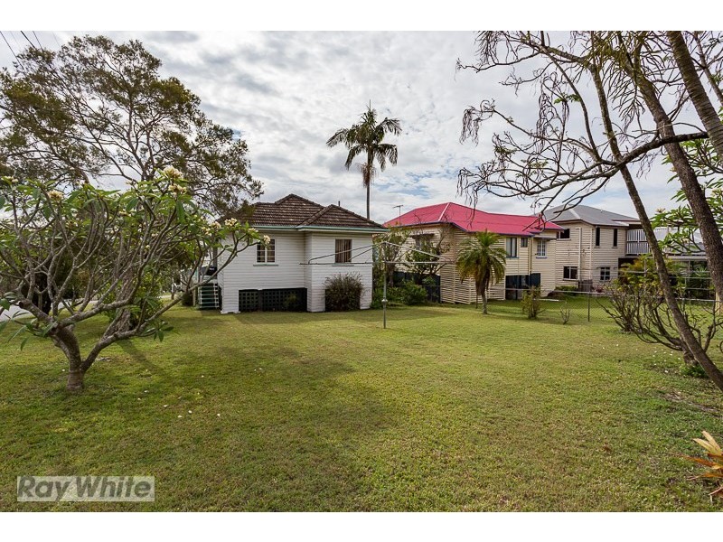 22 Martha Street, Camp Hill QLD 4152