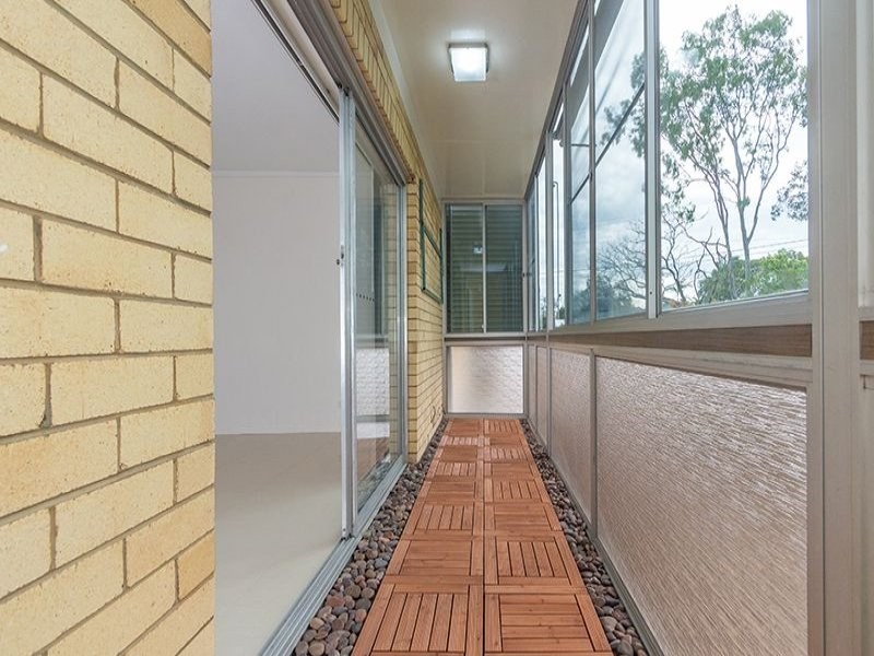 2/296 Cavendish Road, Coorparoo QLD 4151