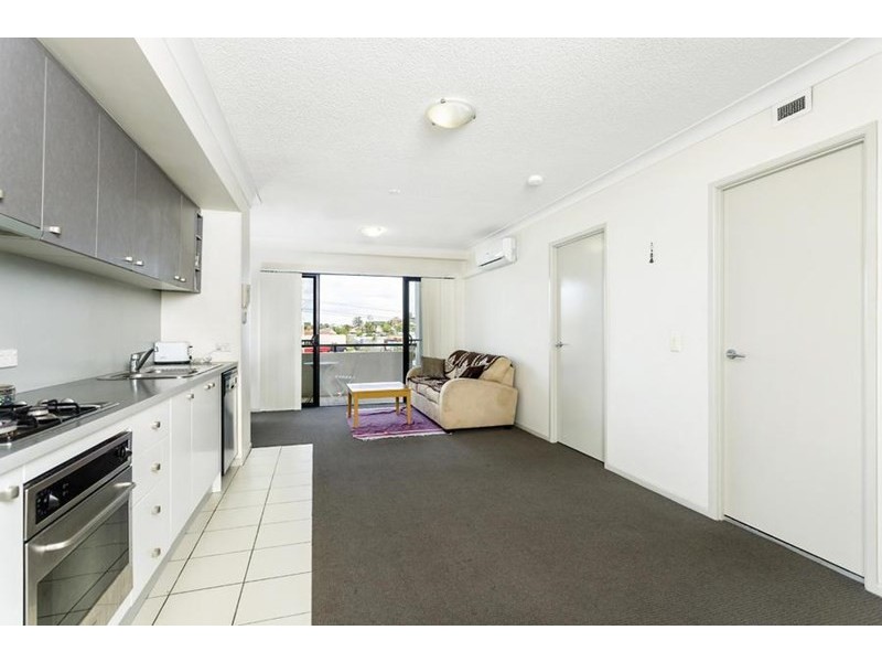 54/11 Kitchener Street, Coorparoo QLD 4151