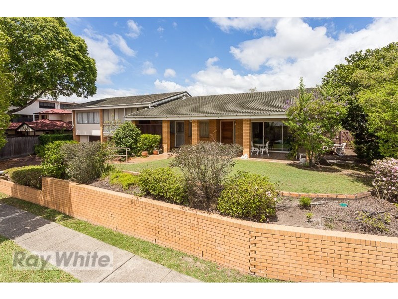 249 Cavendish Road, Coorparoo QLD 4151