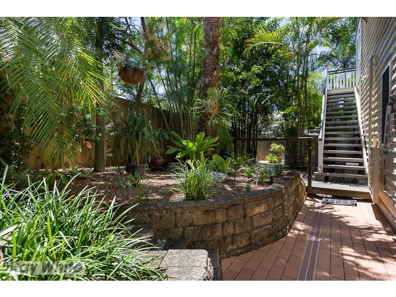 52 Shire Street, Coorparoo QLD 4151