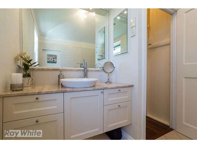 52 Shire Street, Coorparoo QLD 4151