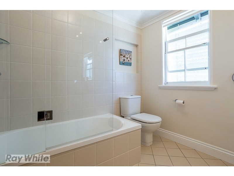 52 Shire Street, Coorparoo QLD 4151