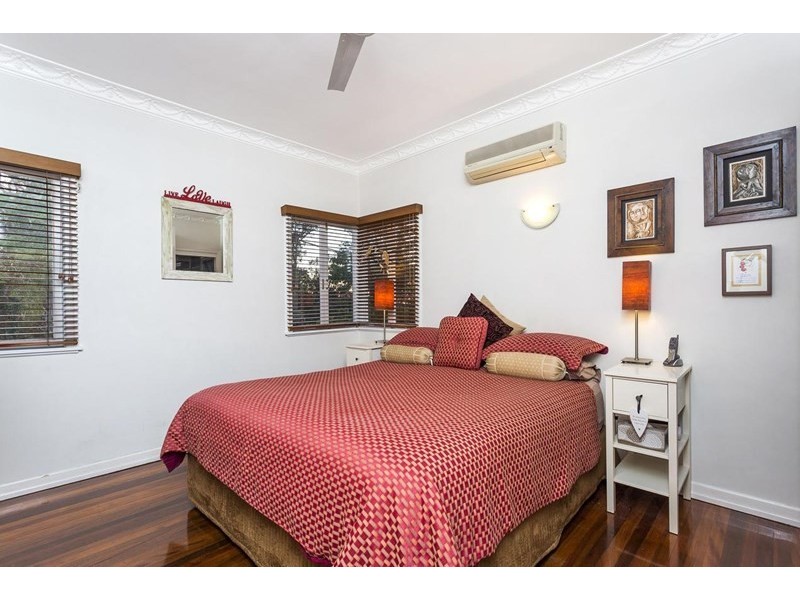 34 Coonara Street, Holland Park QLD 4121