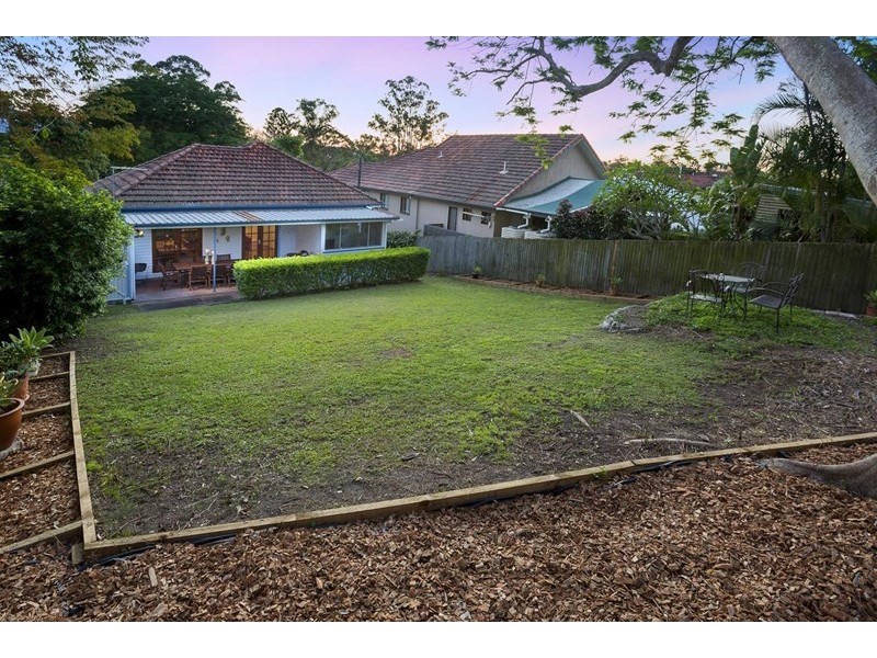 34 Coonara Street, Holland Park QLD 4121