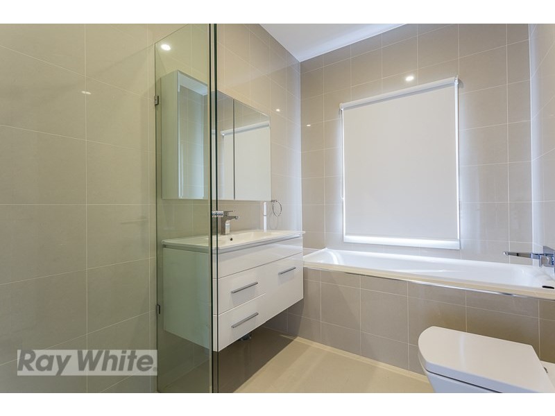 28 Martha Street, Camp Hill QLD 4152