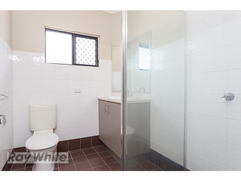 5/8 Kitchener Street, Coorparoo QLD 4151