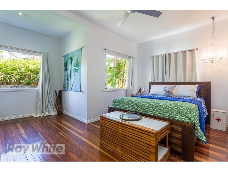 58 Oxley Drive, Holland Park QLD 4121