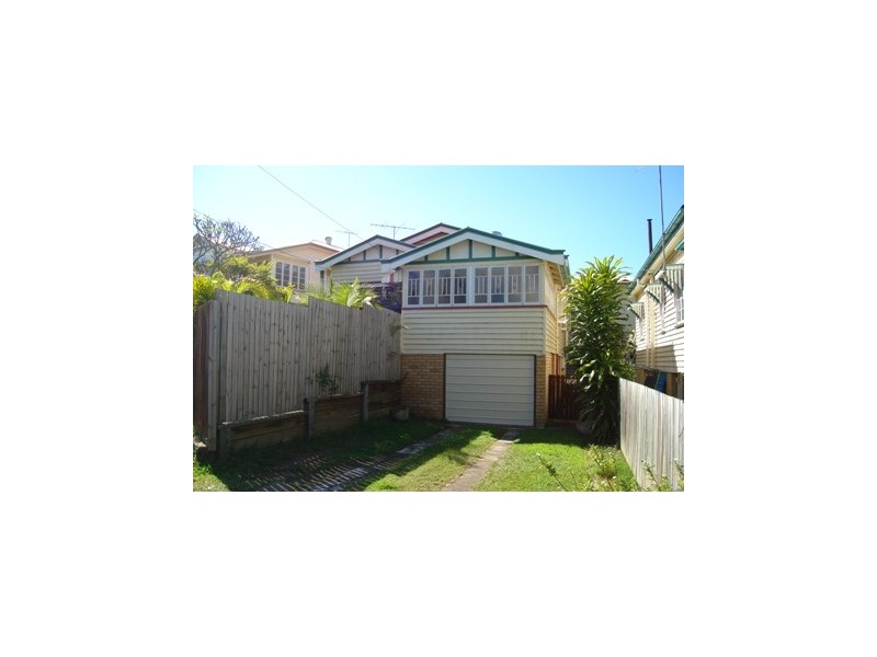688 Logan Road, Greenslopes QLD 4120