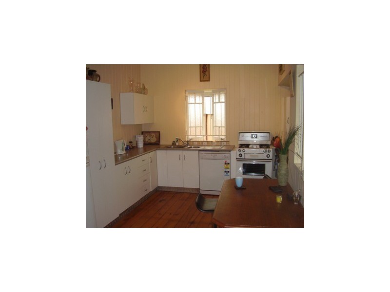 688 Logan Road, Greenslopes QLD 4120