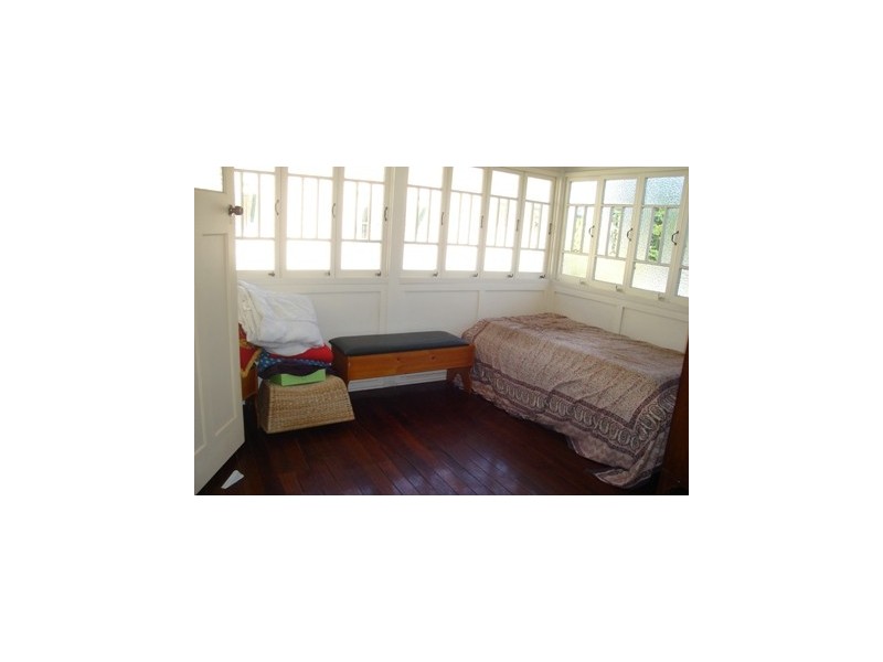 688 Logan Road, Greenslopes QLD 4120