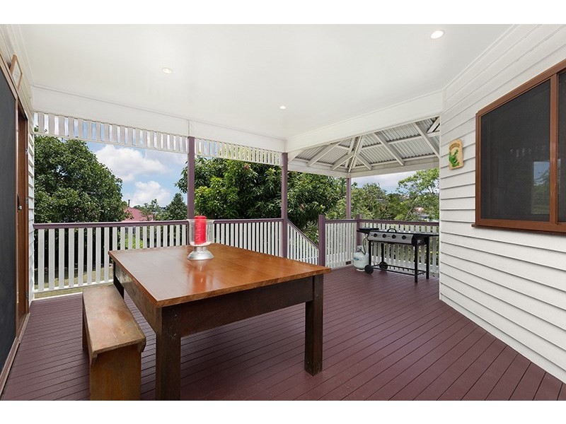 26 Hethorn Street, Coorparoo QLD 4151