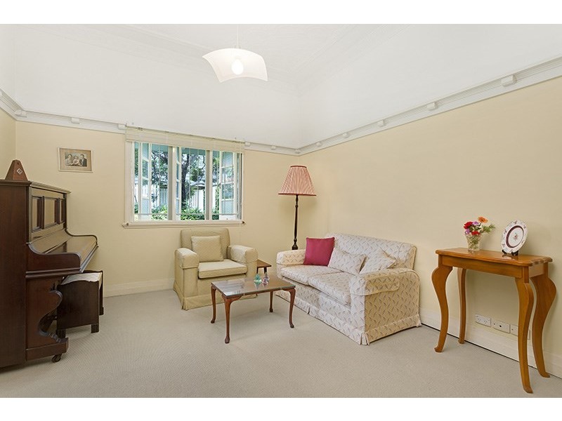 26 Hethorn Street, Coorparoo QLD 4151