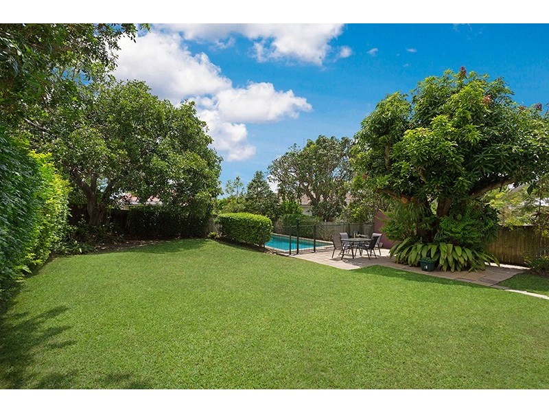 26 Hethorn Street, Coorparoo QLD 4151