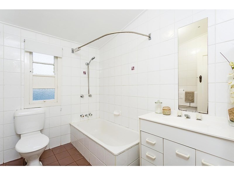 228 Chatsworth Road, Coorparoo QLD 4151