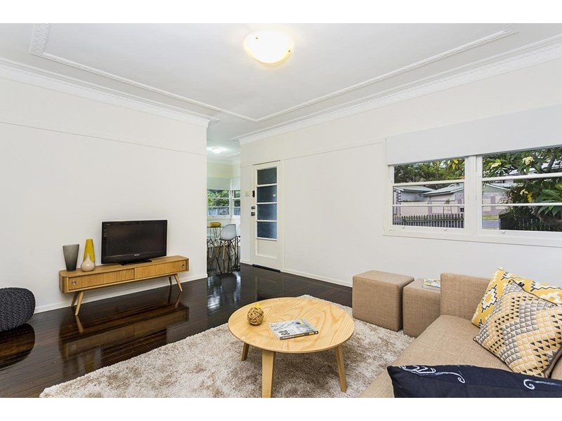 228 Chatsworth Road, Coorparoo QLD 4151