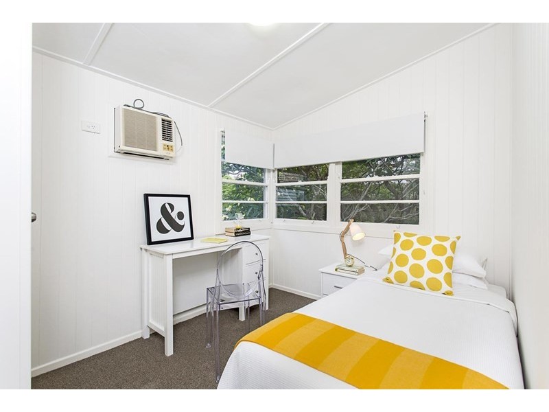 228 Chatsworth Road, Coorparoo QLD 4151