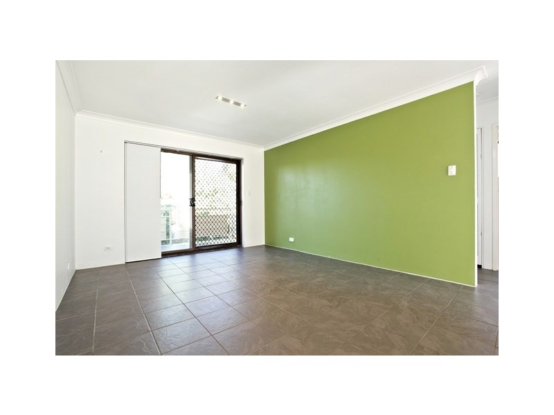 2/24 Hamel Street, Camp Hill QLD 4152