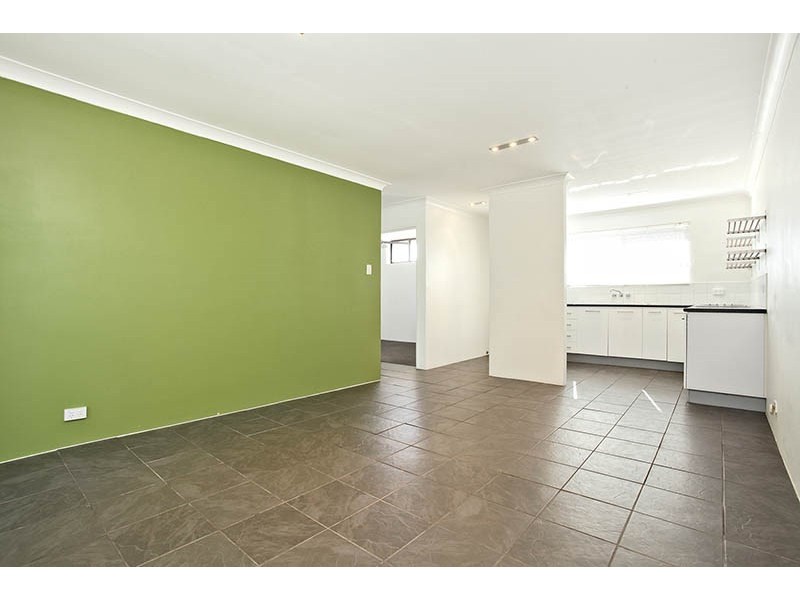 2/24 Hamel Street, Camp Hill QLD 4152