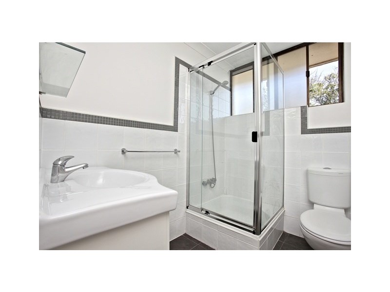 2/24 Hamel Street, Camp Hill QLD 4152