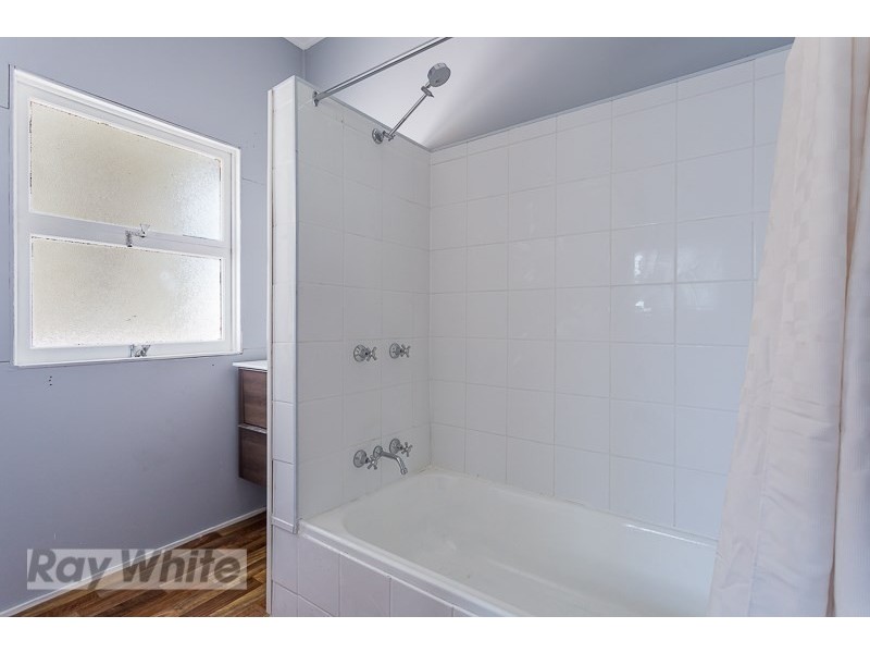 100 Cavendish Road, Coorparoo QLD 4151