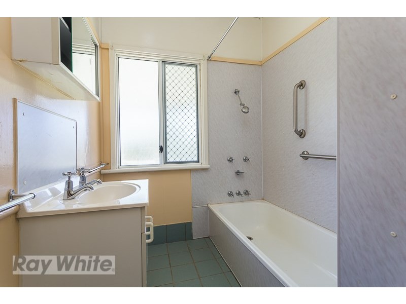 48 Brisbane Avenue, Camp Hill QLD 4152