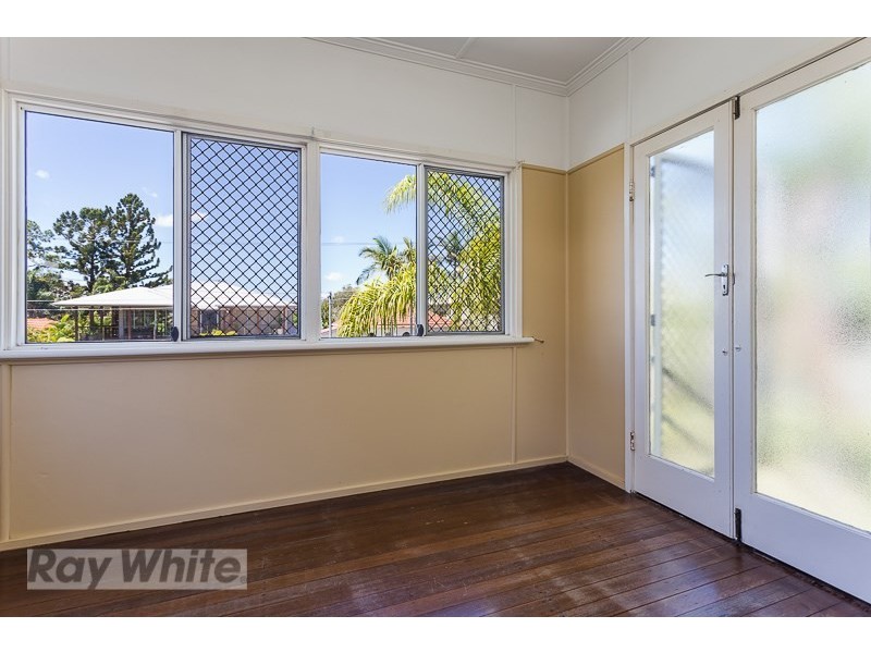 48 Brisbane Avenue, Camp Hill QLD 4152