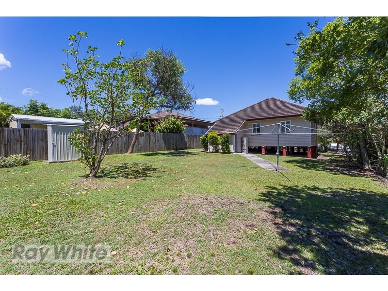 64 Burn Street, Camp Hill QLD 4152