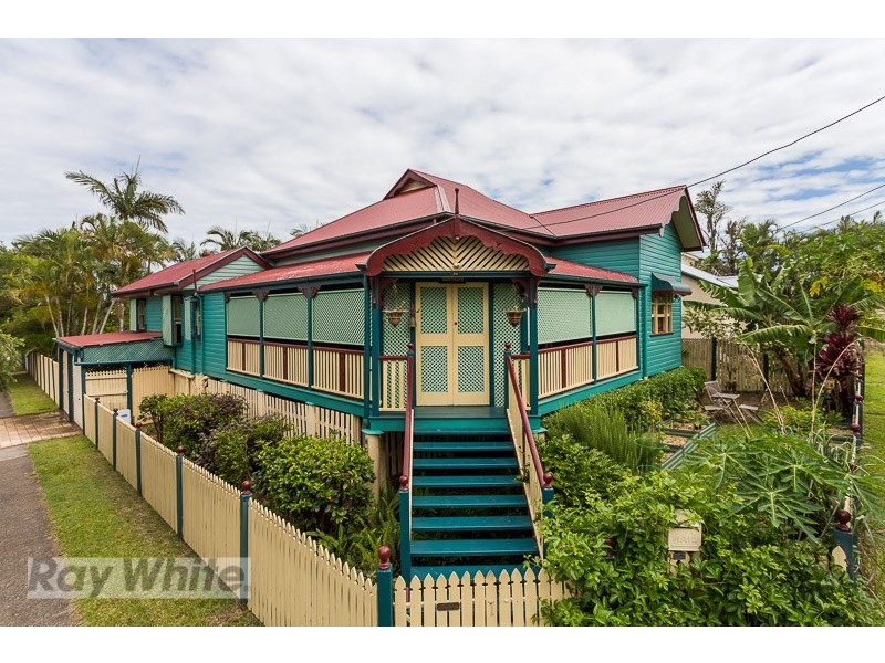 39 Knowsley Street, Greenslopes QLD 4120