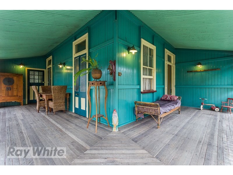 39 Knowsley Street, Greenslopes QLD 4120