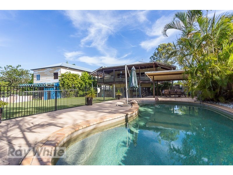 18 Wellstead Avenue, Coorparoo QLD 4151