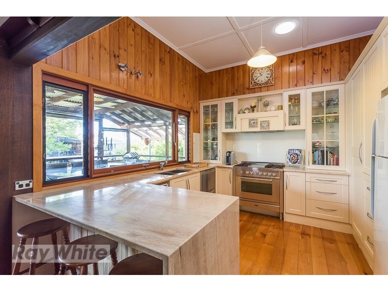 18 Wellstead Avenue, Coorparoo QLD 4151